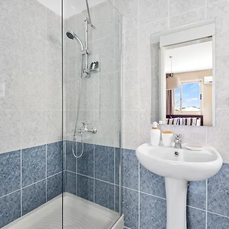 Appartamento Oliva Poolside By Nomads *